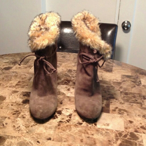 Brown boots - Picture 2 of 4